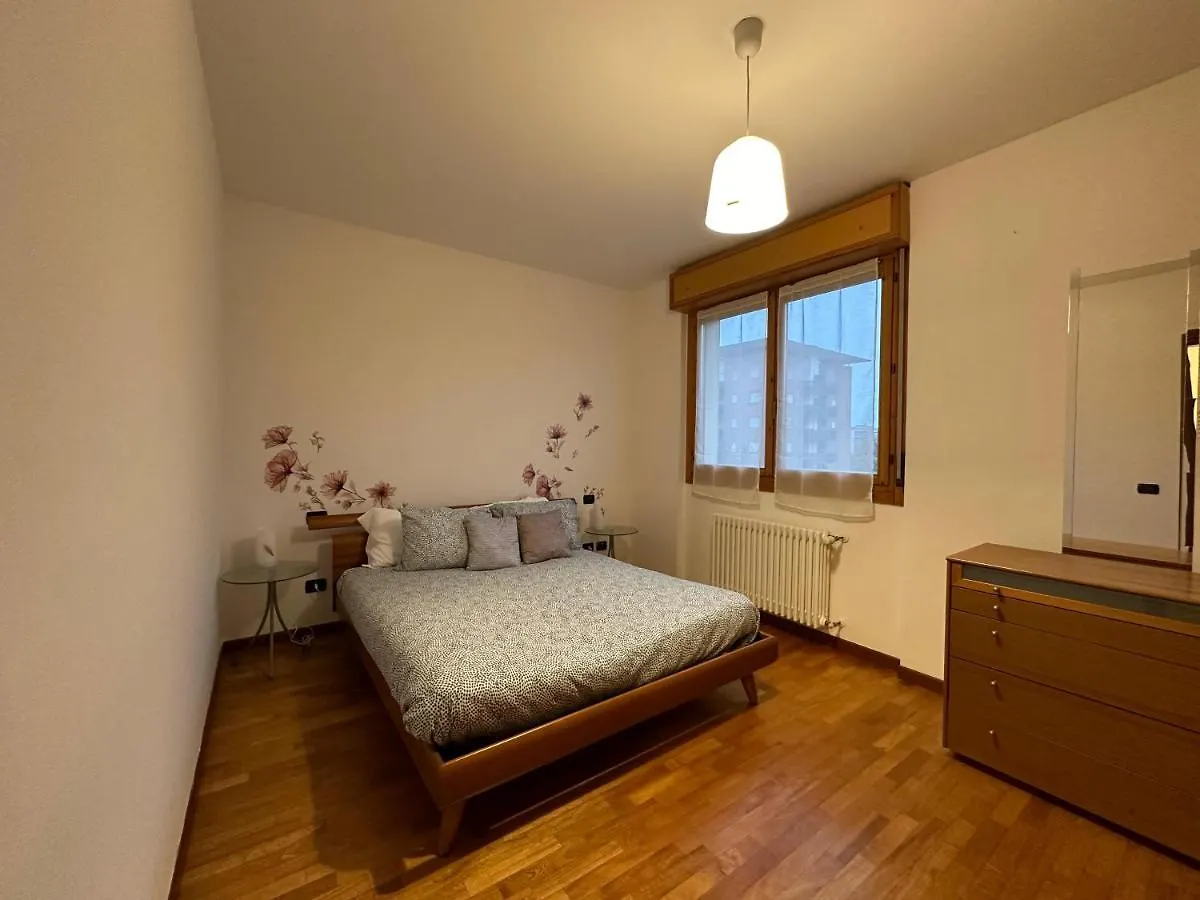 La Casa Di Giada Apartment Bergamo 0*,  Italy